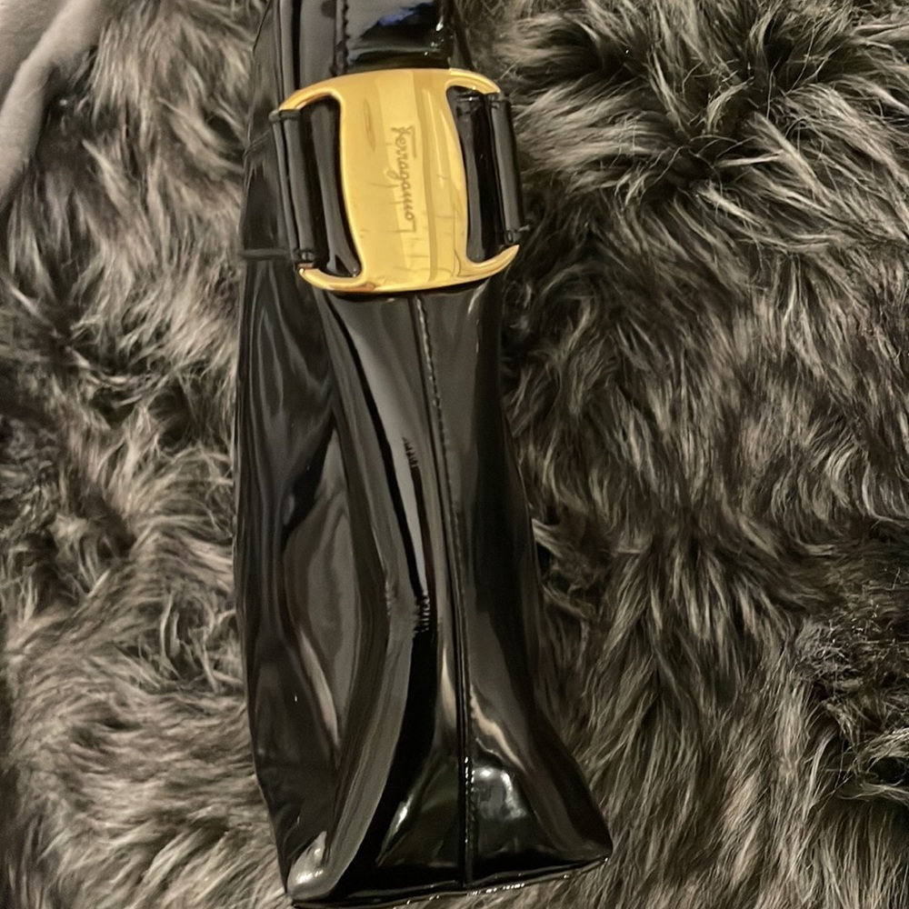 😍VINTAGE FERRAGAMO SHOULDER BAG ✨